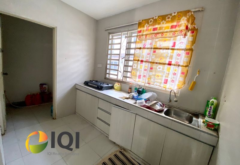 TAMAN SEJATI SURIA, SITIAWAN