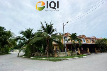 TAMAN MUTIARA, SITIAWAN