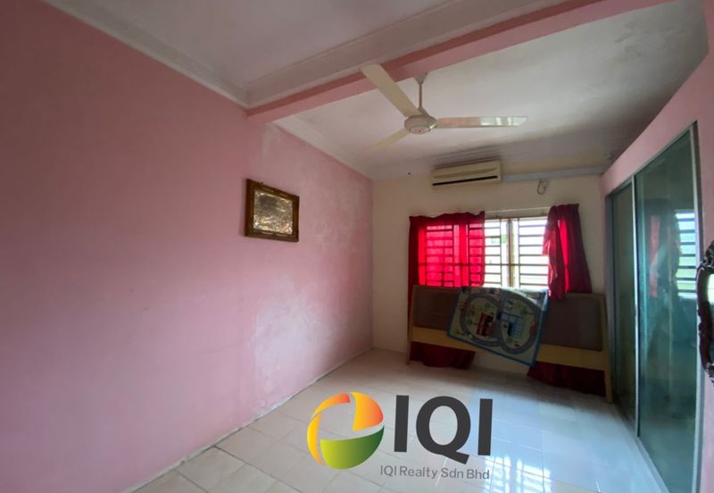 TAMAN MUTIARA, SITIAWAN