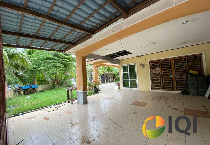 TAMAN MUTIARA, SITIAWAN