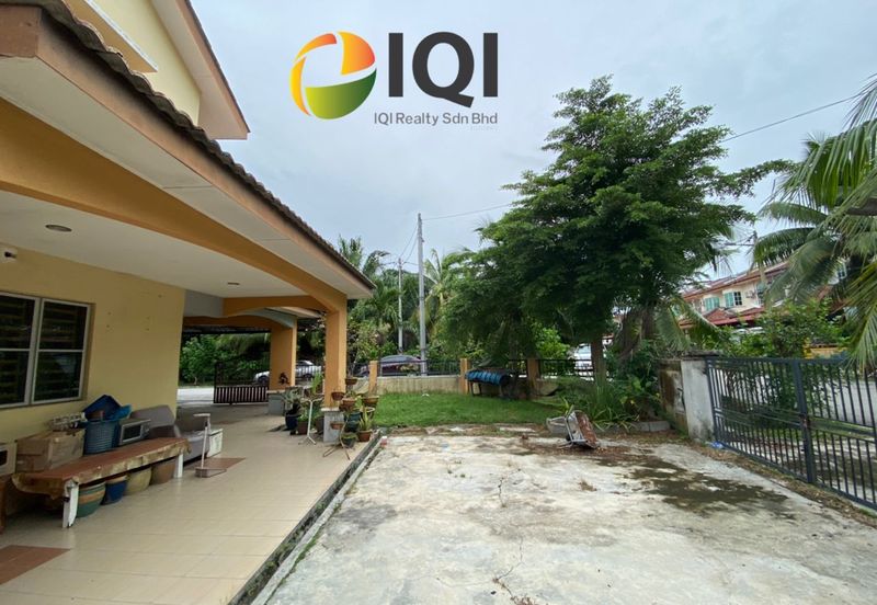 TAMAN MUTIARA, SITIAWAN