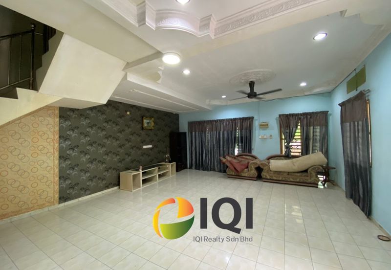 TAMAN MUTIARA, SITIAWAN