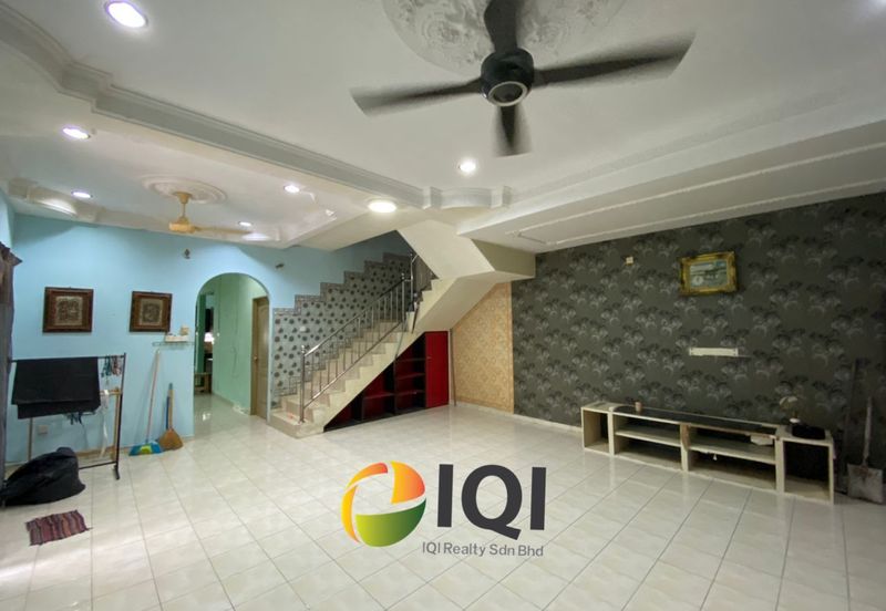 TAMAN MUTIARA, SITIAWAN