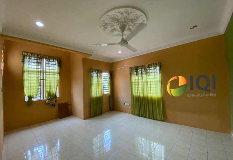 TAMAN MUTIARA, SITIAWAN