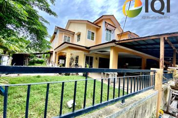 TAMAN MUTIARA, SITIAWAN