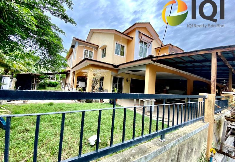 TAMAN MUTIARA, SITIAWAN