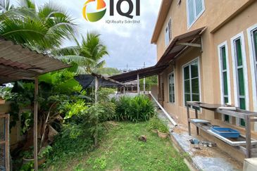 TAMAN MUTIARA, SITIAWAN