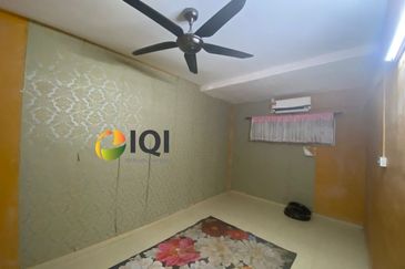 TAMAN EMAS 2(P/L 1238-1241,8456)