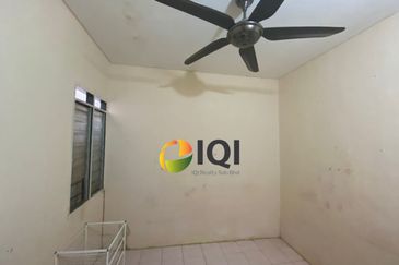 TAMAN EMAS 2(P/L 1238-1241,8456)