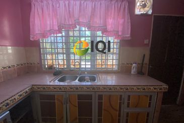 TAMAN EMAS 2(P/L 1238-1241,8456)