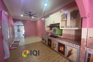 TAMAN EMAS 2(P/L 1238-1241,8456)