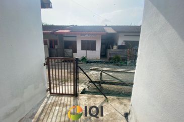 TAMAN MURNI JAYA, SITIAWAN