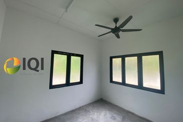 TAMAN MURNI JAYA, SITIAWAN