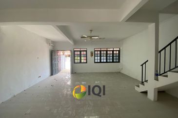 TAMAN MANJUNG POINT I & II