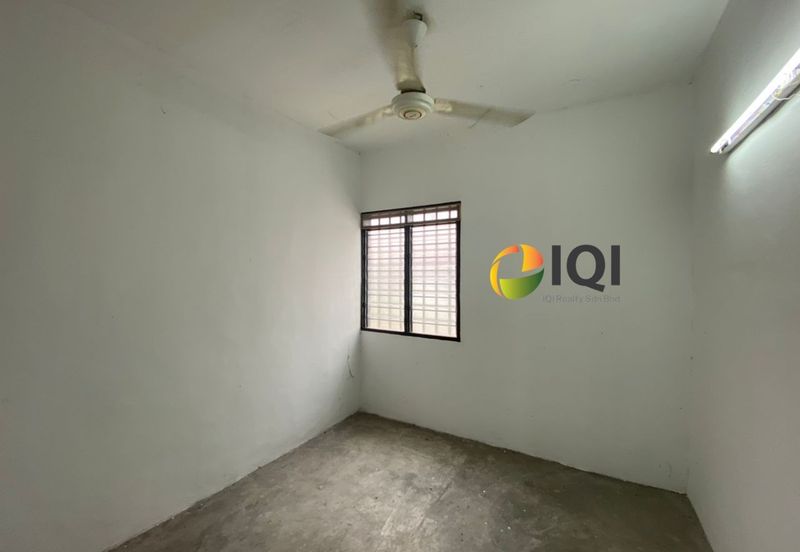 TAMAN MANJUNG POINT I & II