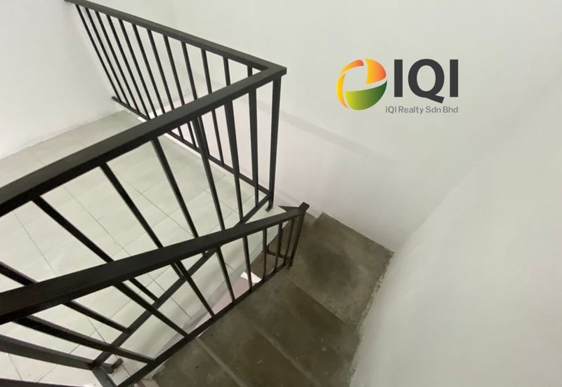 TAMAN MANJUNG POINT I & II