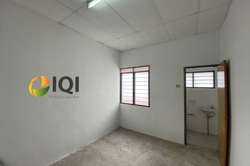 TAMAN MANJUNG POINT I & II