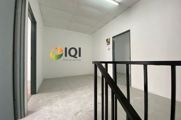 TAMAN MANJUNG POINT I & II