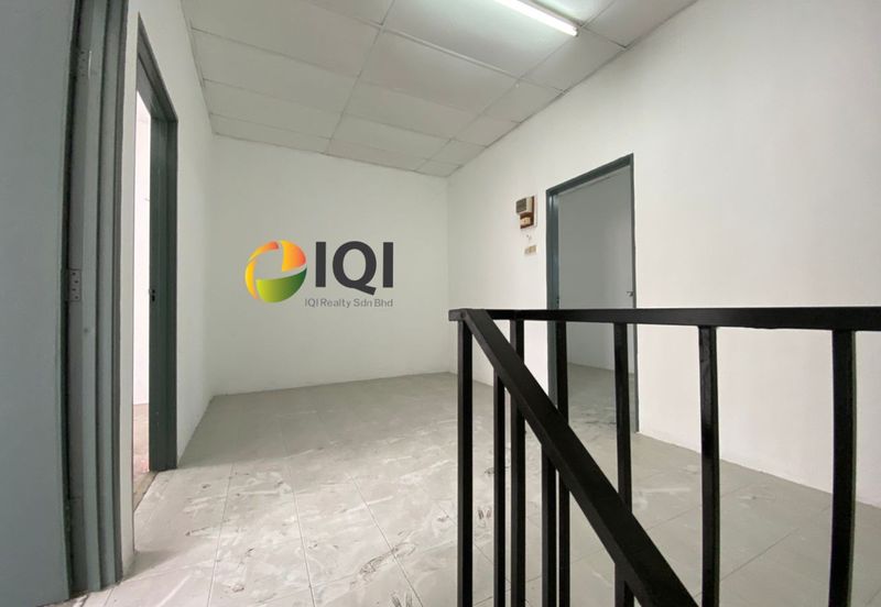 TAMAN MANJUNG POINT I & II