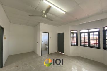 TAMAN MANJUNG POINT I & II