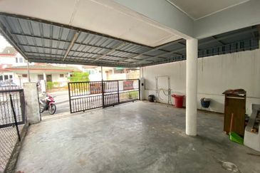 TAMAN BUKIT LUMUT FASA I