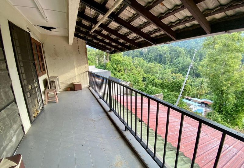 TAMAN BUKIT LUMUT FASA I