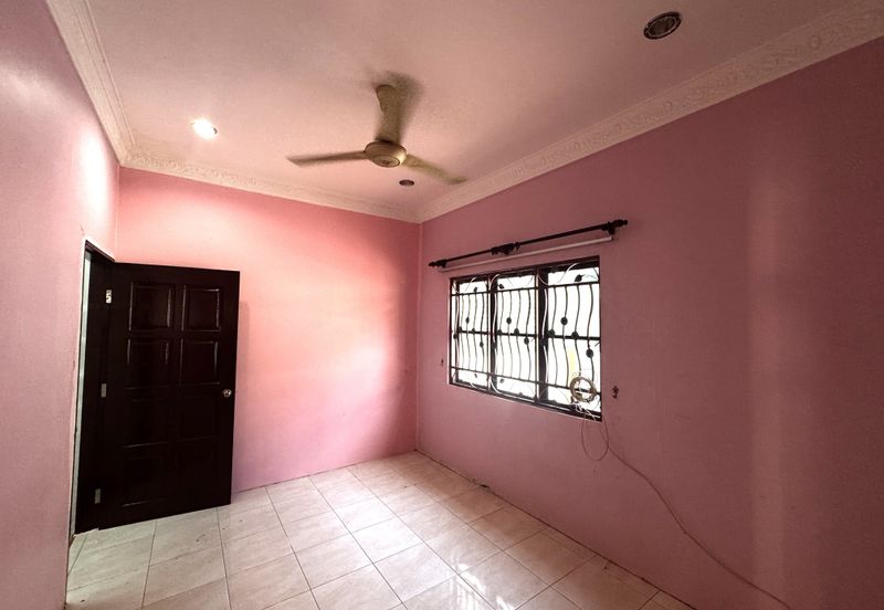 TAMAN BUNGA MATAHARI