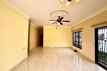 TAMAN BUNGA MATAHARI