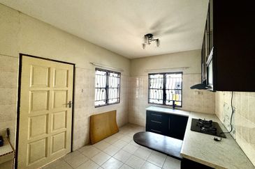 TAMAN BUNGA MATAHARI