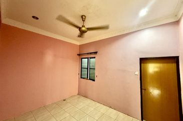 TAMAN BUNGA MATAHARI