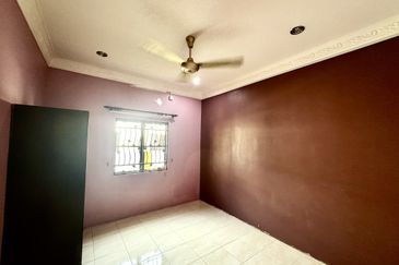 TAMAN BUNGA MATAHARI