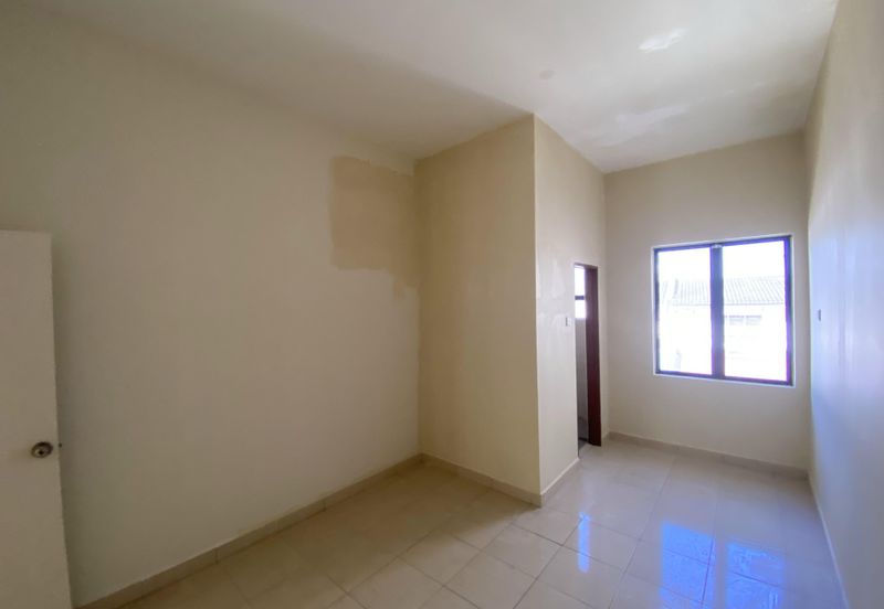 TAMAN BERCHAM TROPICANA