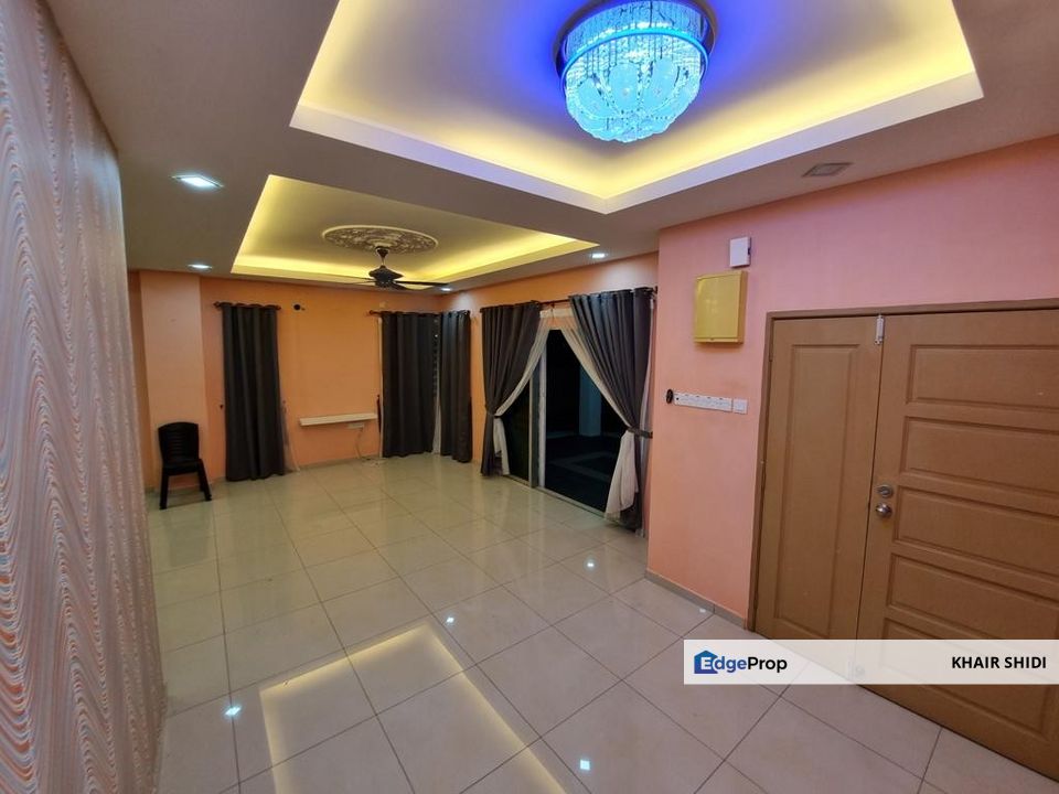 RUMAH SEMID DUA TINGKAT DI TAMAN SERDANG BISTARI 2 MANJUNG PERAK UNTUK DIJUAL, Perak, Manjung