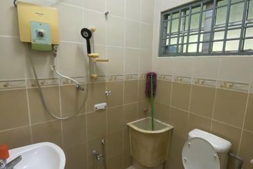 TAMAN HARMONI, SITIAWAN