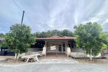 TAMAN HARMONI, SITIAWAN