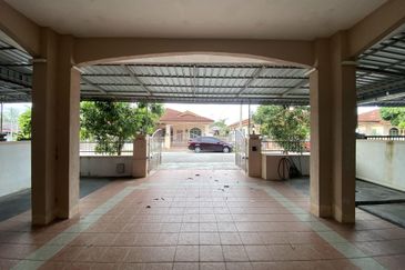 TAMAN HARMONI, SITIAWAN