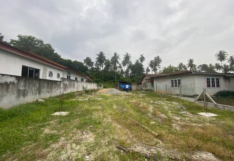 KAMPUNG TERSUSUN BATU 2, PUNDUT