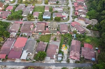 KAMPUNG TERSUSUN BATU 2, PUNDUT