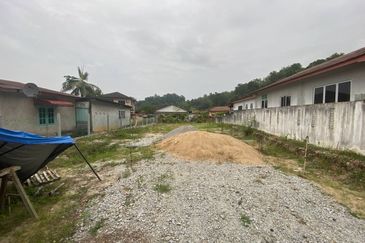 KAMPUNG TERSUSUN BATU 2, PUNDUT