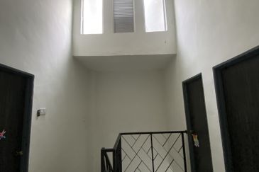 TAMAN MURNI JAYA, SITIAWAN