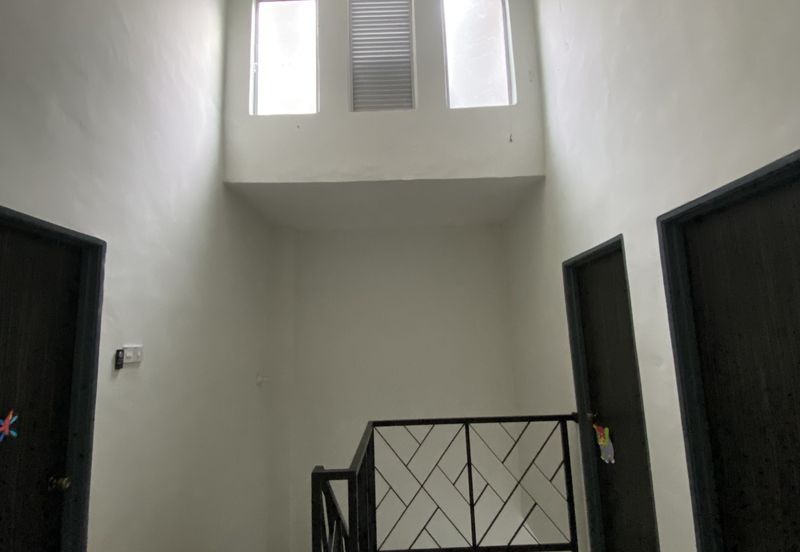 TAMAN MURNI JAYA, SITIAWAN