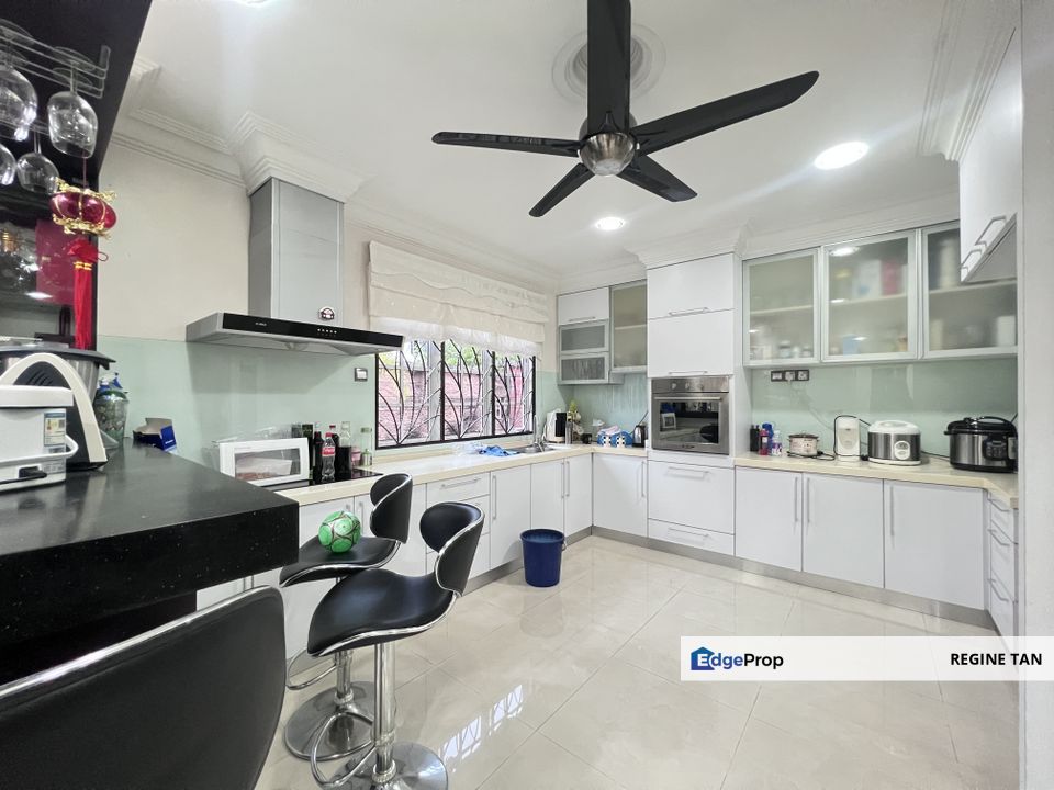 3 Storey Endlot Terrace at Bukit Segar Jaya 3 for Sale , Selangor, Cheras