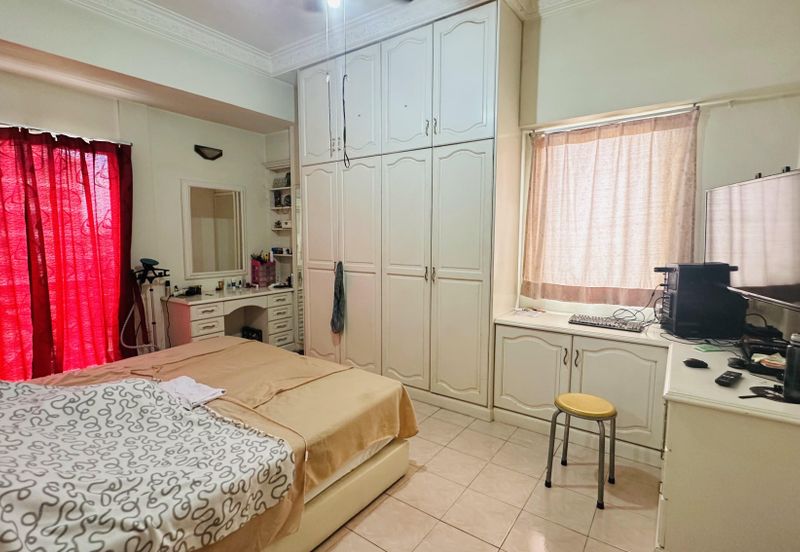 Evergreen Park Cypress