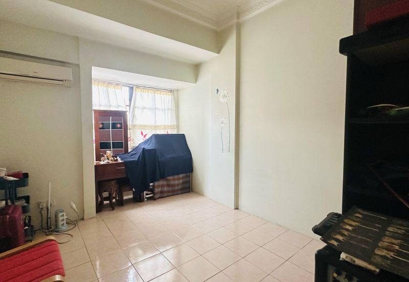 Evergreen Park Cypress