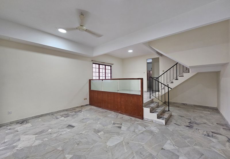 SL7, Bandar Sungai Long