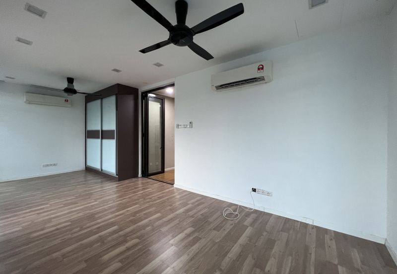 Avenue 6, Bandar Tun Hussein Onn