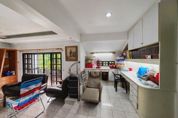 SL 8, Bandar Sungai Long