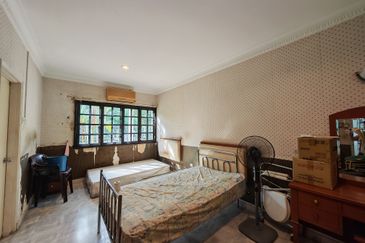 SL 8, Bandar Sungai Long