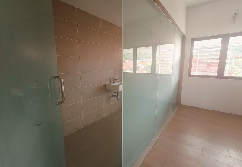 28 Residence @ Beverly Heights