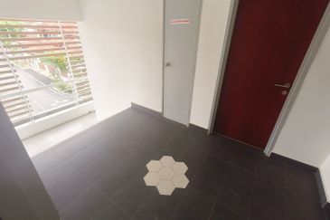 28 Residence @ Beverly Heights